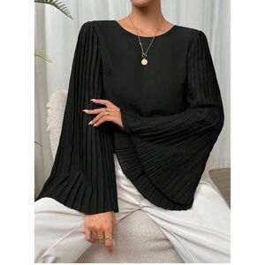 Black Plisse Angel Bell Sleeve Blouse Medium